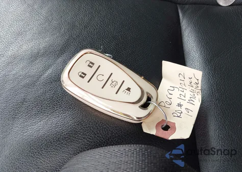 2019 Chevrolet Malibu Lt из США, поврежденный, VIN 1G1ZD5ST8KF204974